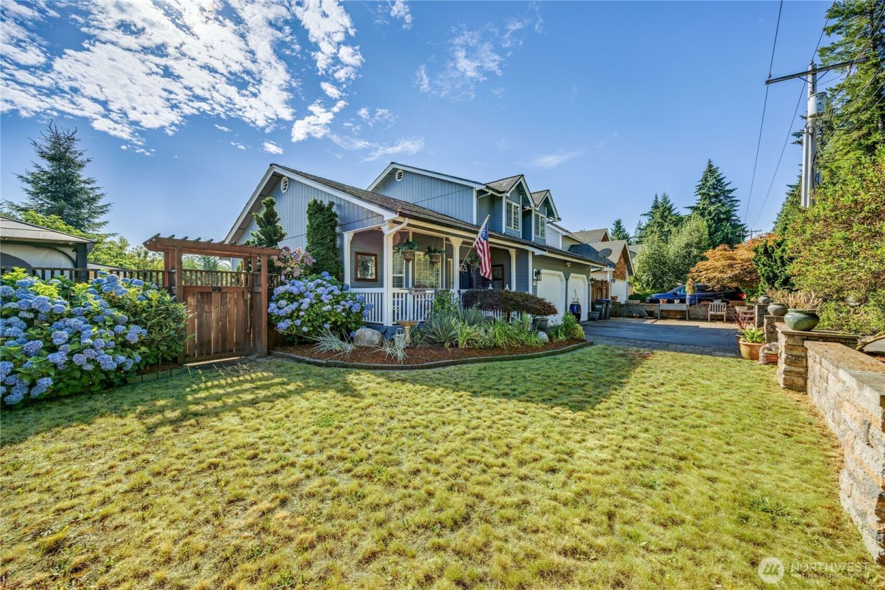 2419 California Avenue E, Manchester, WA 98366