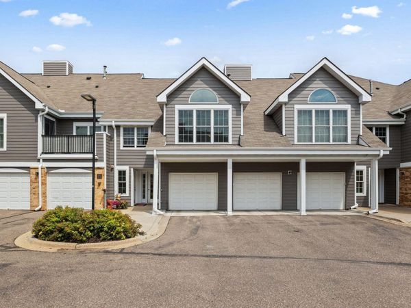 6010 Chasewood Parkway , Unit 205, Minnetonka, MN 55343