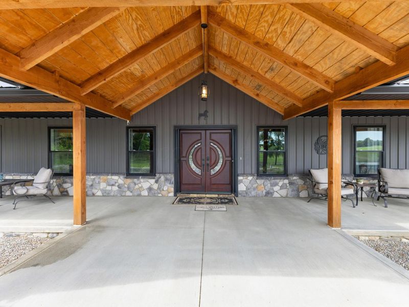 16265 Fredericktown Amity Road, Fredericktown, OH 43019 Photo 2