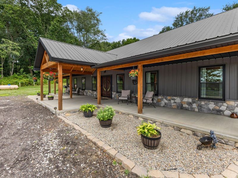 16265 Fredericktown Amity Road, Fredericktown, OH 43019 Photo 3