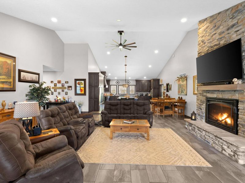 16265 Fredericktown Amity Road, Fredericktown, OH 43019 Photo 7