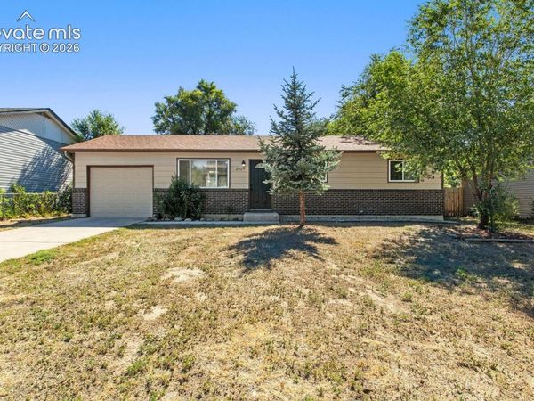 2429 W Anjelina Circle, Colorado Springs, CO 80916