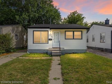 11118 Jewett Avenue, Warren, Mi 48089