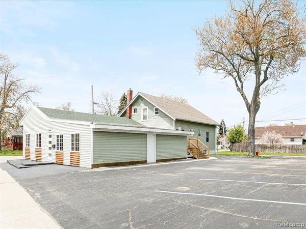 1639 LAPEER Avenue , Port Huron, MI 48060