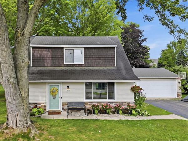 13084 Torrey Road, Fenton Twp, MI 48430