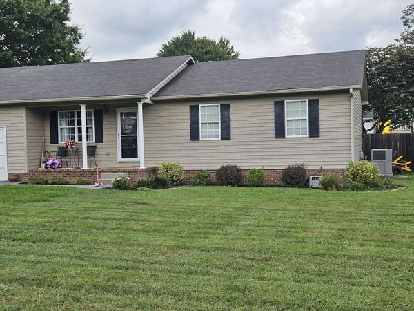112 Darnell Dr , Tullahoma, TN 37388