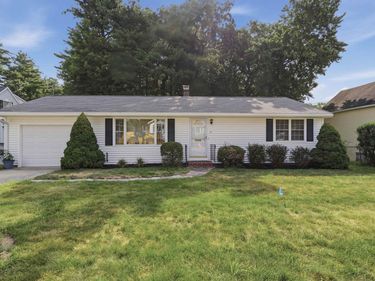 13 Sherman Street, Nashua, NH 03064