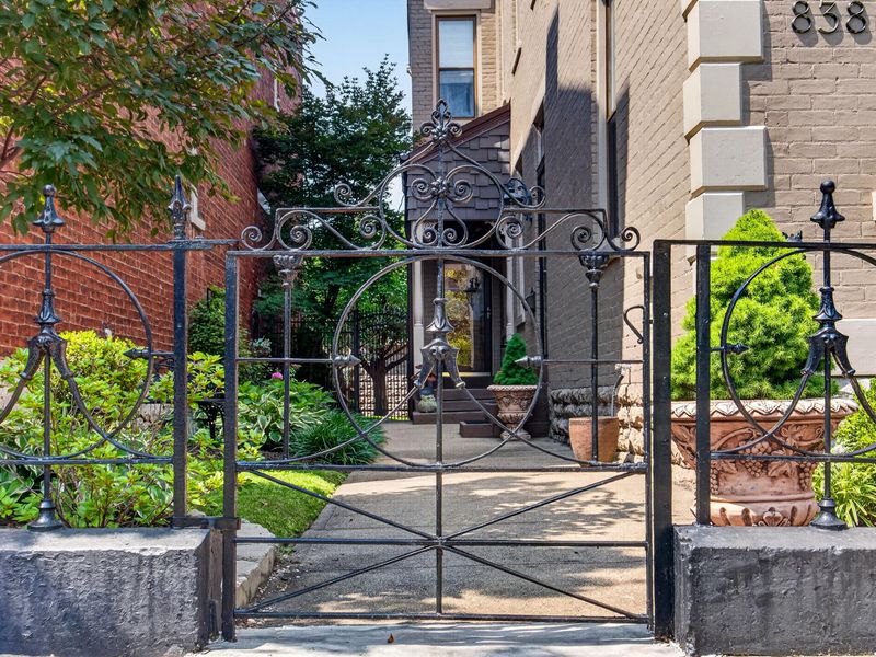 838 Monroe Street, Newport, KY 41071 Photo 4