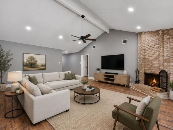 700 Woodview DR , Georgetown, TX 78628