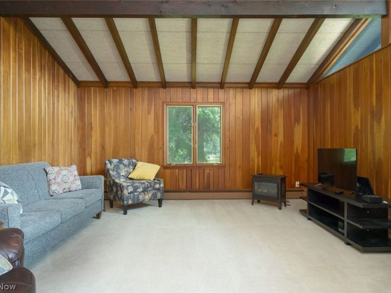2072 Hartville Road, Mogadore, OH 44260 Photo 12