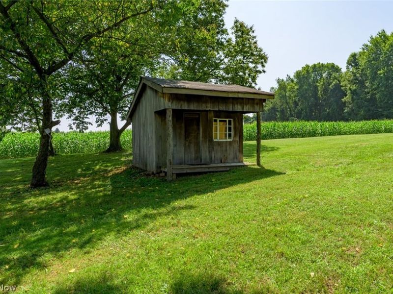 2072 Hartville Road, Mogadore, OH 44260 Photo 38