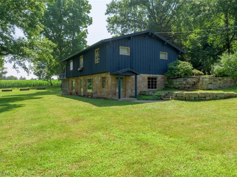 2072 Hartville Road, Mogadore, OH 44260 Photo 42