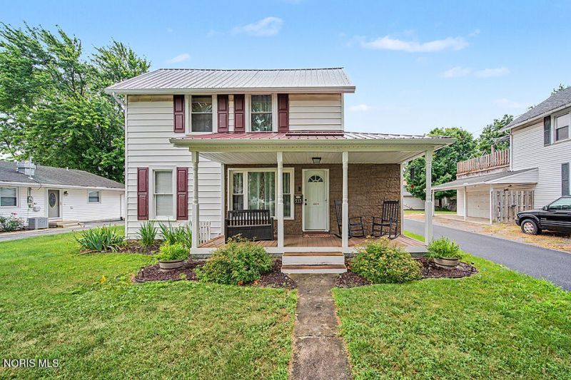533 Hull Avenue , Findlay, OH 45840 Main Photo