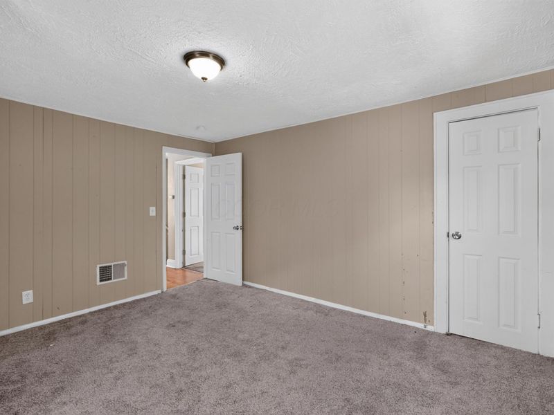 306 Belvidere Avenue, Columbus, OH 43223 Photo 12