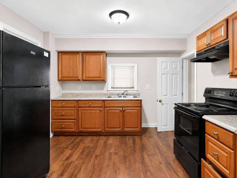 306 Belvidere Avenue, Columbus, OH 43223 Photo 9