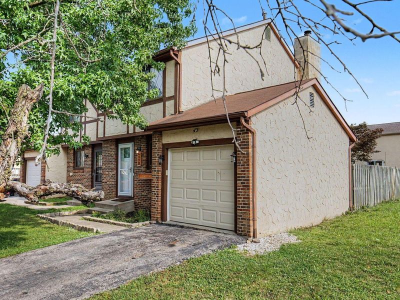 2228 Pinion Place, Reynoldsburg, OH 43068 Photo 2
