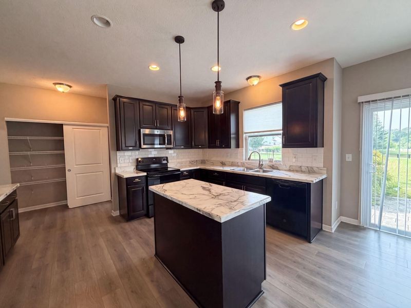 3212 Yellow Finch Way , Columbus, OH 43231 Photo 11