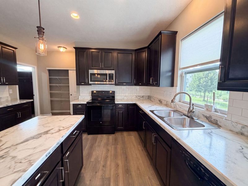3212 Yellow Finch Way , Columbus, OH 43231 Photo 13