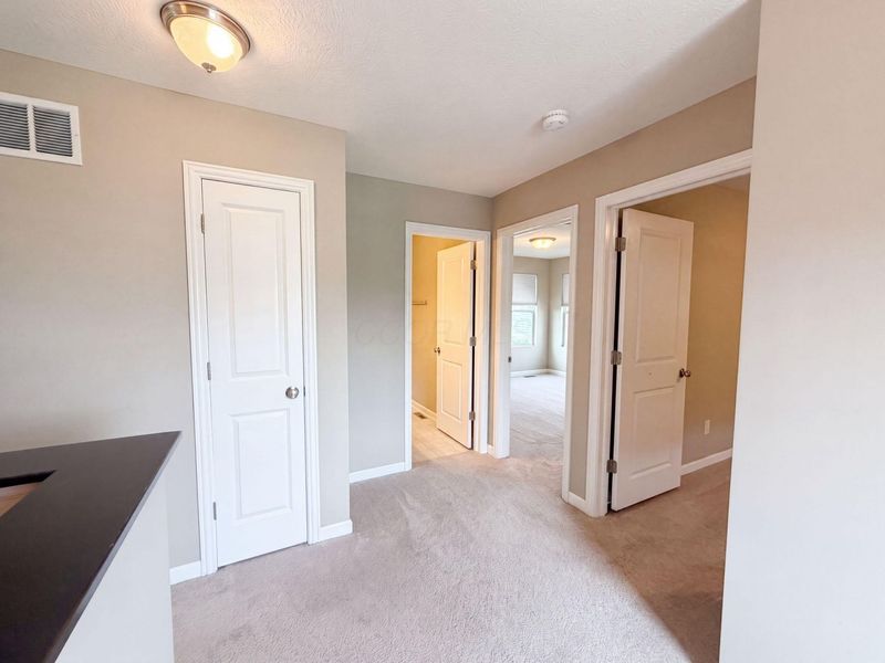 3212 Yellow Finch Way , Columbus, OH 43231 Photo 21