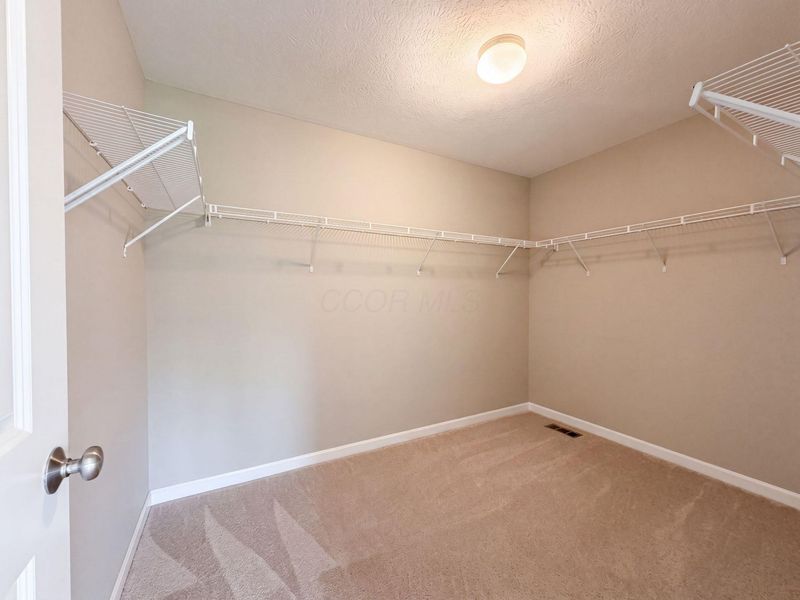 3212 Yellow Finch Way , Columbus, OH 43231 Photo 27