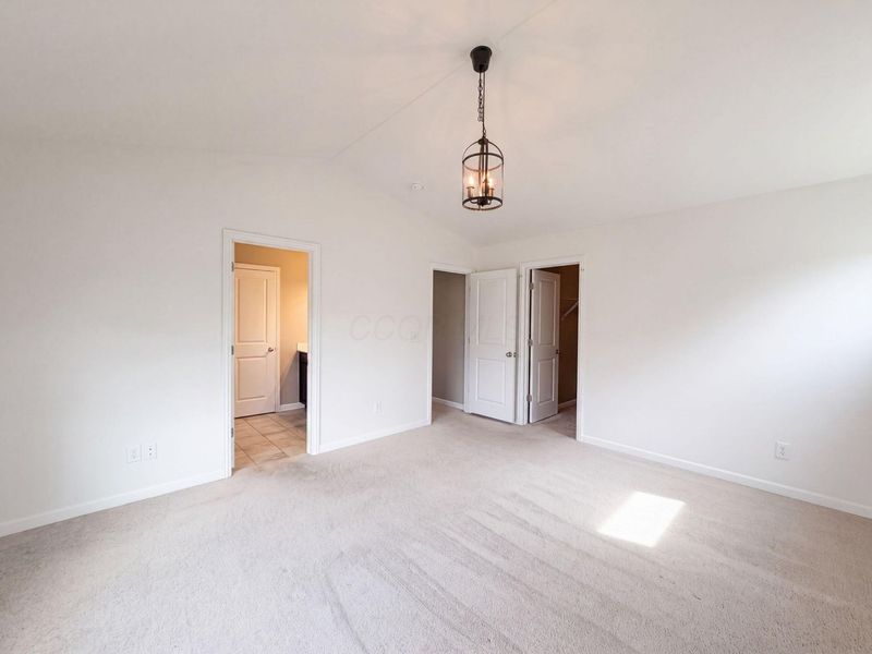 3212 Yellow Finch Way , Columbus, OH 43231 Photo 4