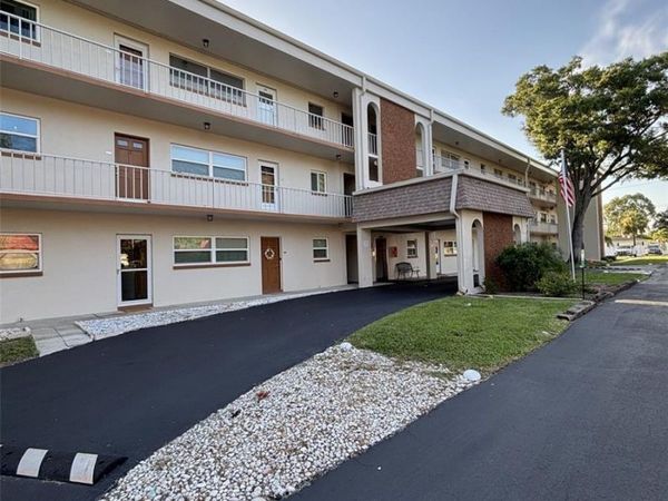 5880 38TH AVENUE N, Unit 206, ST PETERSBURG, FL 33710