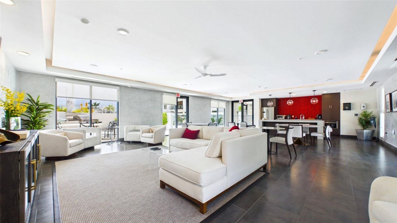 199 Dali Boulevard, Unit 1106, Saint Petersburg, FL 33701 Photo