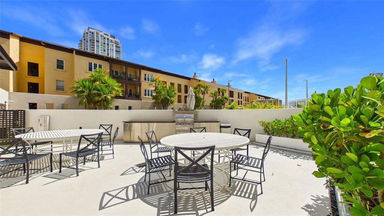 199 Dali Boulevard, Unit 1106, Saint Petersburg, FL 33701 Photo