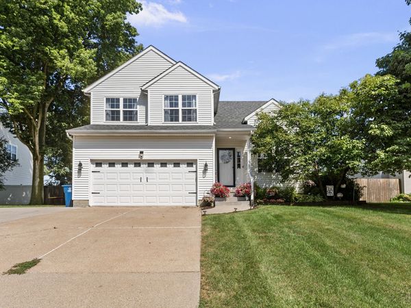 311 8th Avenue , Hampton, IL 61256