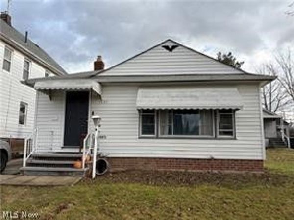 3895 E 151st Street , Cleveland, OH 44128