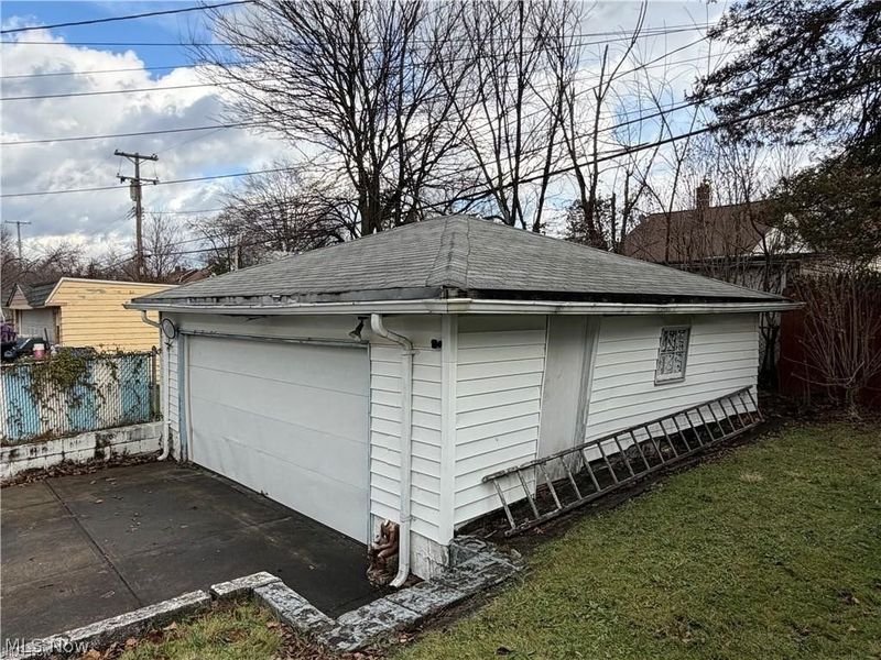 3895 E 151st Street, Cleveland, OH 44128 Photo 4