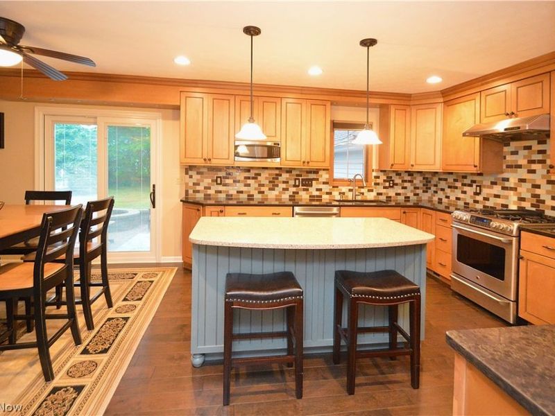 6829 S Camelot Drive, Mentor, OH 44060 Photo 14