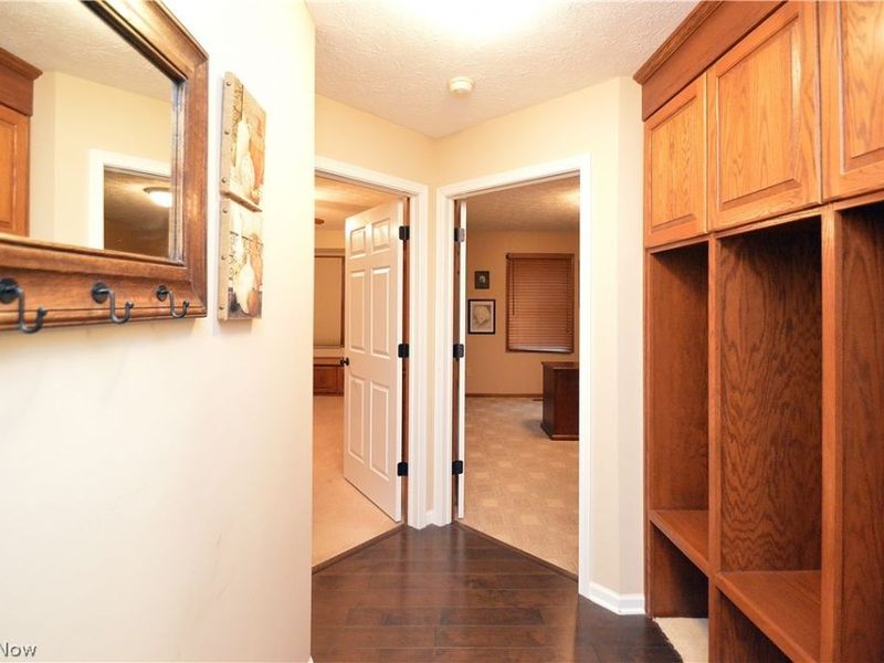 6829 S Camelot Drive, Mentor, OH 44060 Photo 18