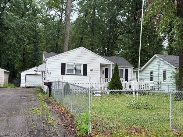 1774 Norwood Street NW, Warren, OH 44485