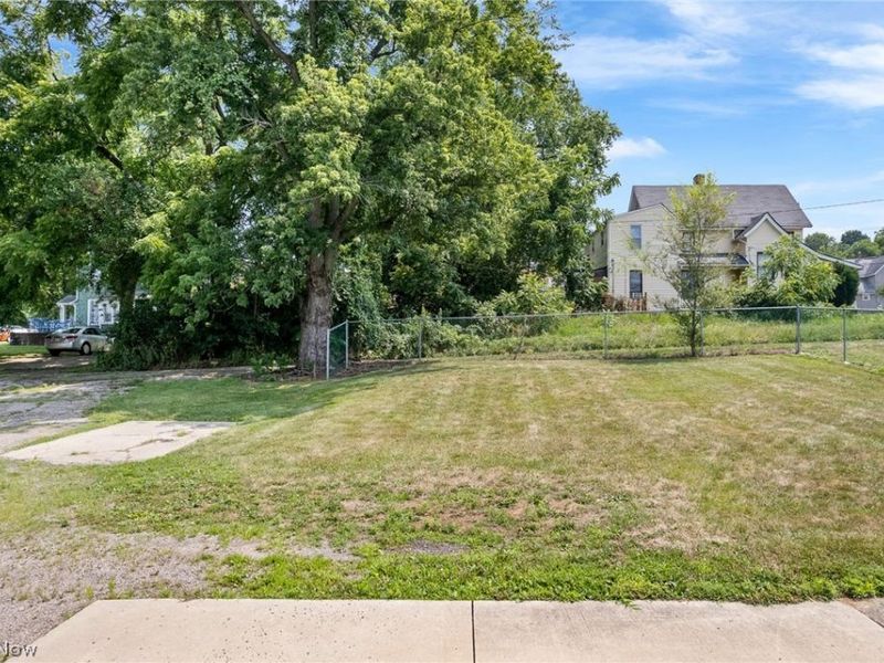 914 Erie Street S, Massillon, OH 44646 Photo 30