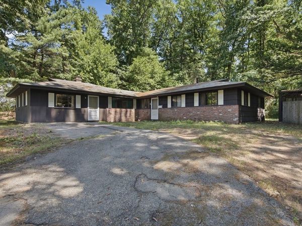 4 Porter Road, Chelmsford, MA 01824