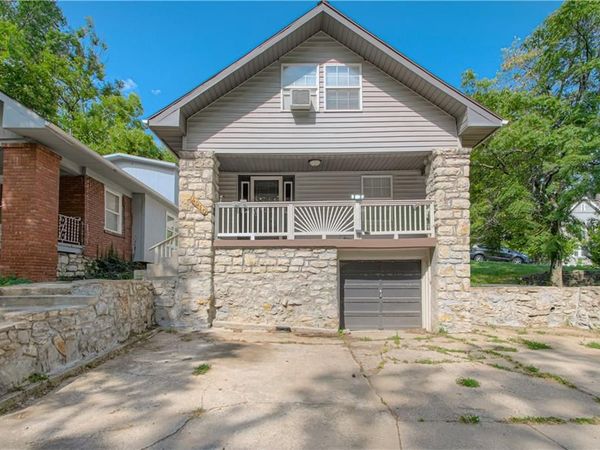 4910 Paseo Boulevard, Kansas City, MO 64110