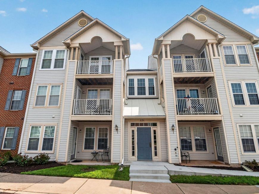 691 Winding Stream Way, Unit 202, Odenton, MD 21113 Main Photo