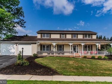 64 S PIN OAK DRIVE, BOILING SPRINGS, PA 17007