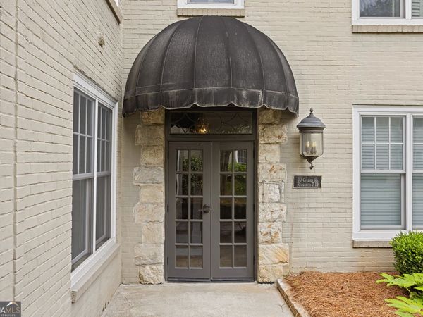 30 Collier Road, Unit 8, Atlanta, GA 30309