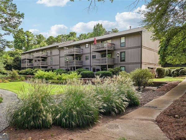 511 Embers Drive SE, Marietta, GA 30067
