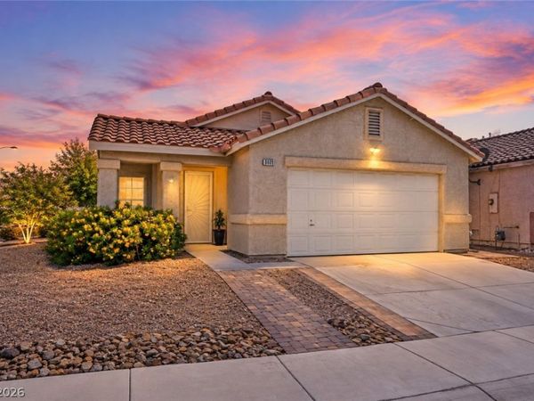 8609 Majestic Pine Avenue, Las Vegas, NV 89143