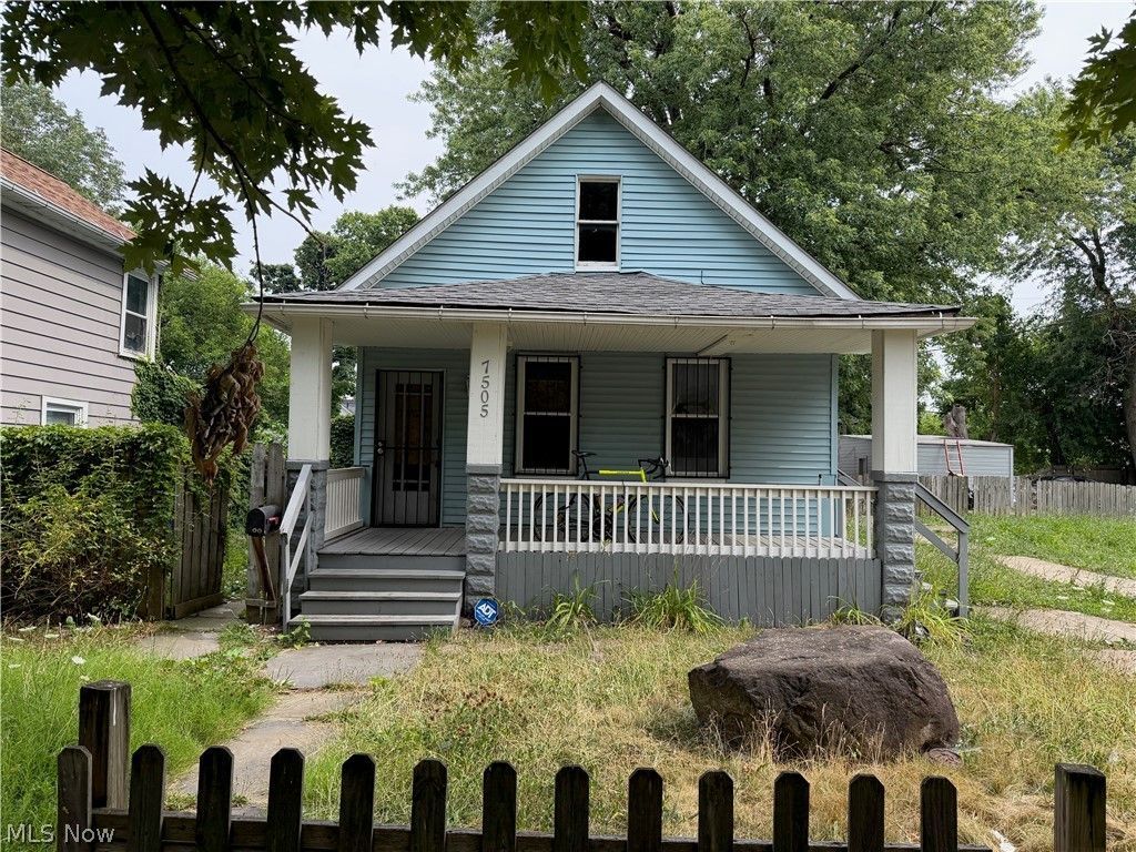 7505 Elton Avenue, Cleveland, OH 44102 Main Photo