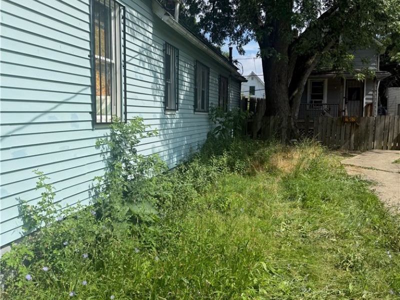 7505 Elton Avenue, Cleveland, OH 44102 Photo 38