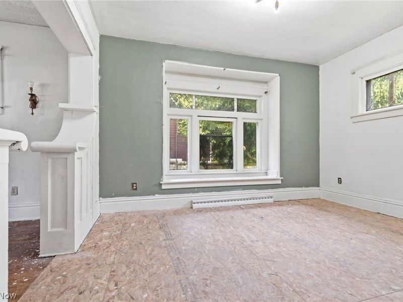 105 W Harrison Street, Alliance, OH 44601 Photo 8