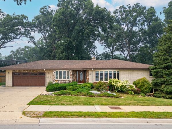 304 E Irving Park Road, Roselle, IL 60172