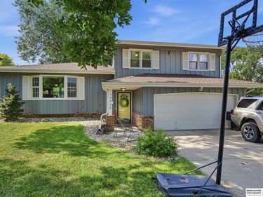 13735 Shirley Street, Omaha, NE 68144