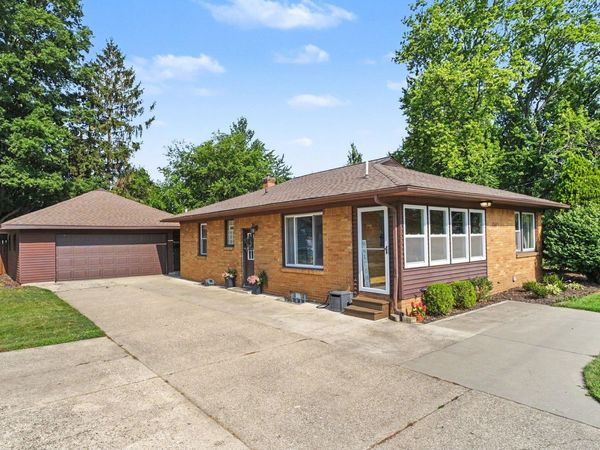 7645 Hazel Drive, Jenison, MI 49428