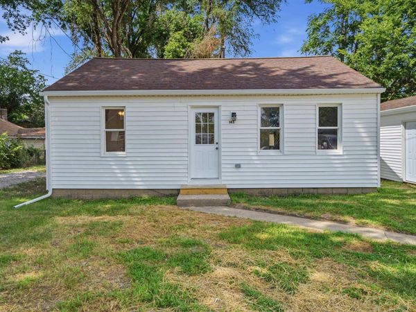 145 OAKLAWN Circle, Creve Coeur, IL 61610