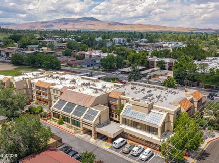 3095 Lakeside Drive, Unit 213, Reno, NV 89509 Photo